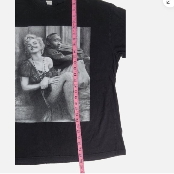 Marilyn Monroe & Tupac Graphic Tee Black Crew Neck Short Sleeve Hip Hop - Picture 5 of 6